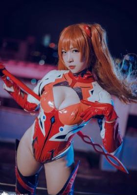 欧美裸体模特_午夜在线观看完整版