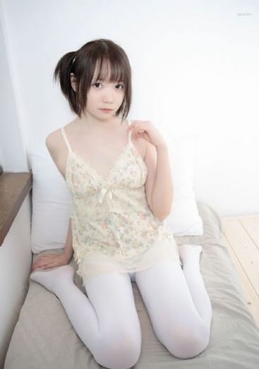 大友梨奈无删版三级情不自禁_BD国语超清在线观看